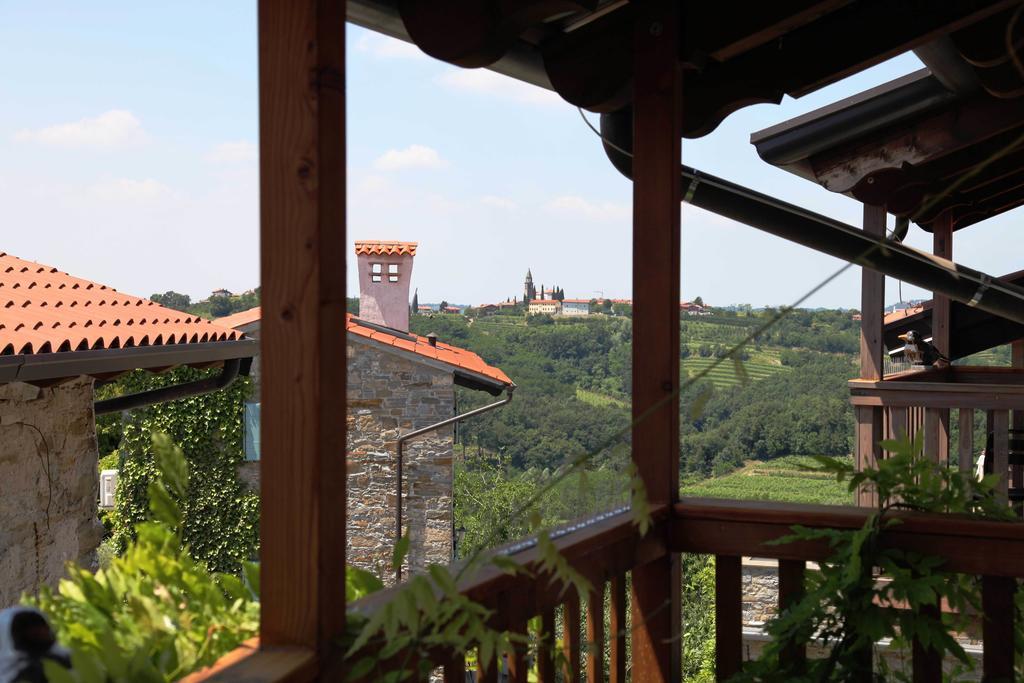 Boutique Hotel Dvor Dobrovo Cameră foto