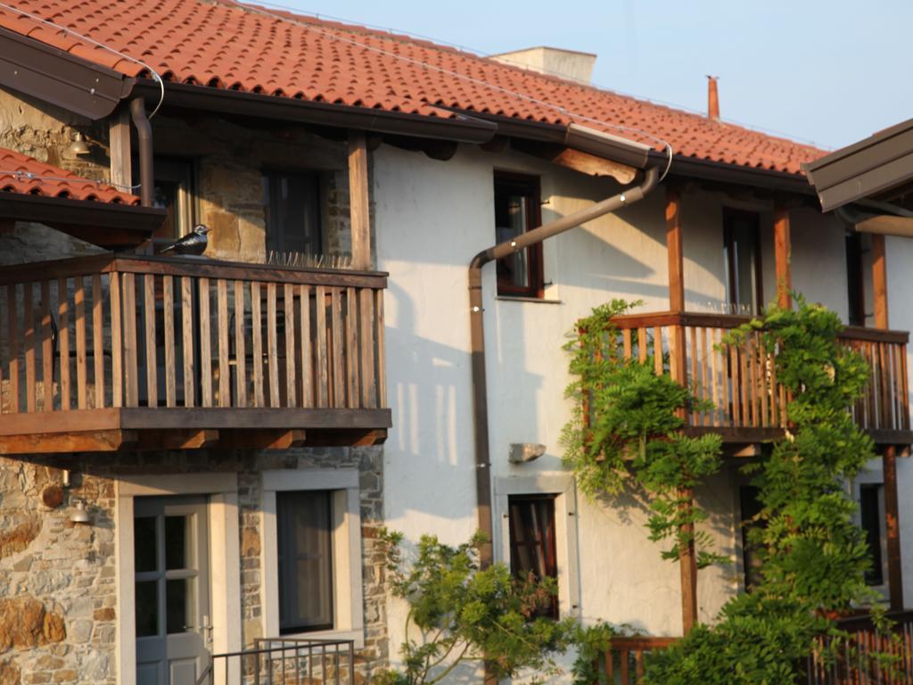 Boutique Hotel Dvor Dobrovo Exterior foto