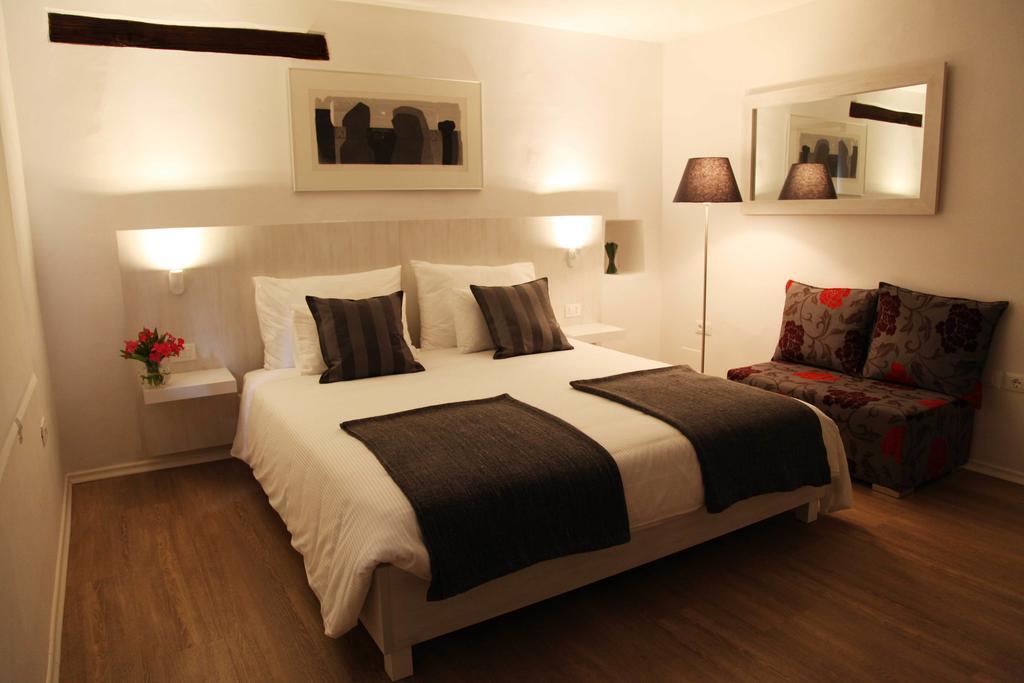 Boutique Hotel Dvor Dobrovo Cameră foto