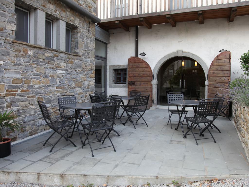 Boutique Hotel Dvor Dobrovo Exterior foto